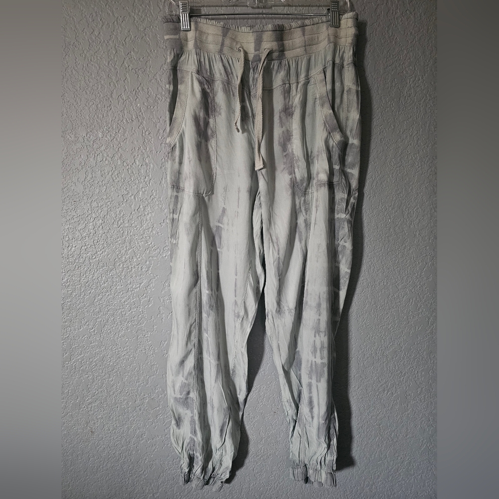 Marrakech Harmony Cupro Pant Ankle Jogger in Ripple Tie Dye Size L
